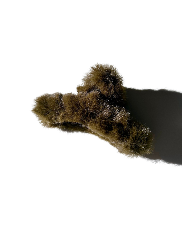 Giant Fluffy Vegan Fur Claw Hair Clip