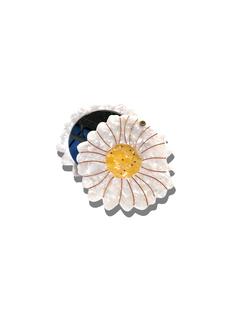 Hand-painted Daisy Compact Mirror | Eco-Friendly – Solar Eclipse Hand-painted Daisy Compact Mirror | Eco-Friendly – Solar Eclipse